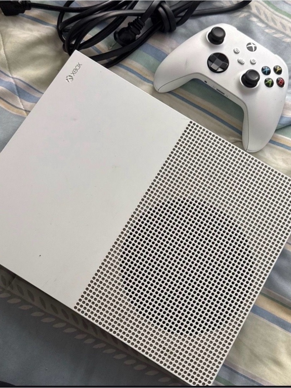 White Console with Matching White Wireless Controller